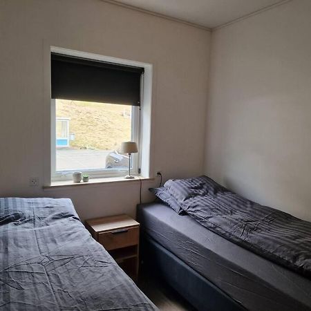 شقة New Flat With Hot Tub - No3 Oyndarfjordur المظهر الخارجي الصورة